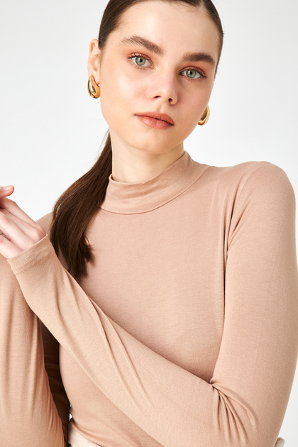 Women's Beige Turtleneck Long Sleeve Basic Bodysuit
