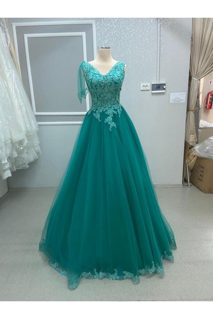 فستان حناء خطوبة أخضر مع أشرطة سميكة