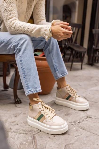 TOBERS WOMEN BEIGE STONE DETAIL SNEAKER