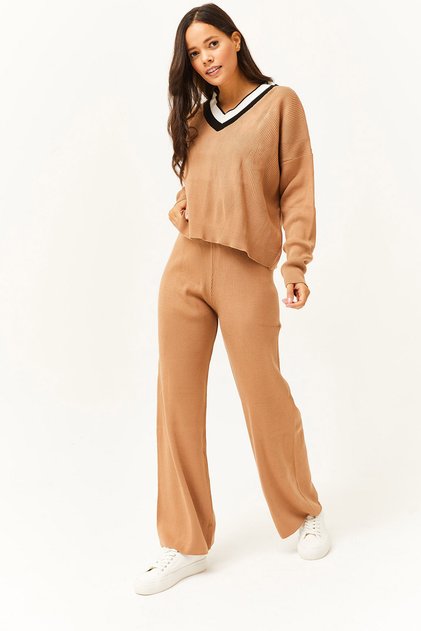 Women's Camel Top V-Neck Sweater Bottom Palazzo Pants Knitwear Set TKM-19000226