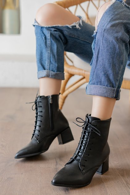 Katerina Black (5cm) Thick Heeled (5cm) Pointed Toe Laced Daily Women's Boots
