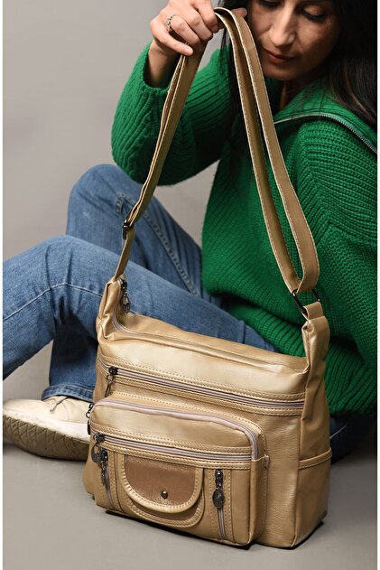 Pera Soft Washed Leather Multi-Compartment Crossbody Bag