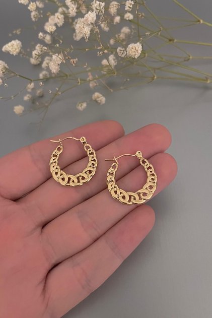 أقراط نسائية ذهبية متشابكة من الفولاذ