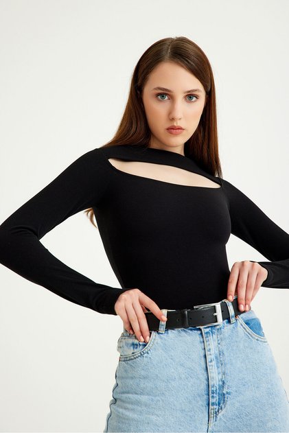 NOT ADJUSTABLE NOT REVERSIBLE PANT BELT Erkek Tokasında GUESS Yazılı Kemer BMU351P3235