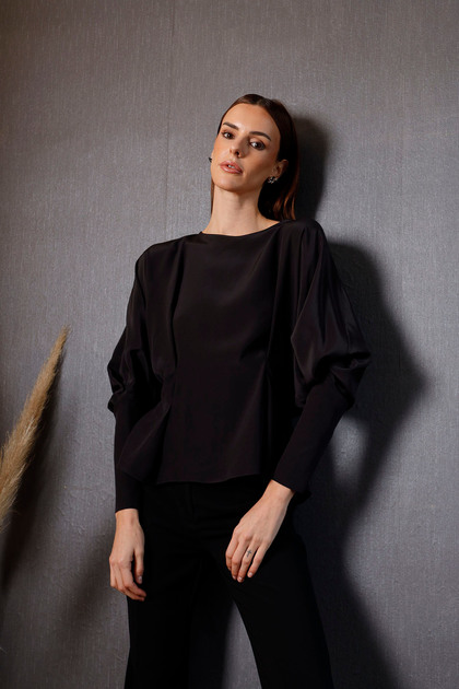Casulle %100 Silk Of White Yarasa Kol Manşeti Uzun ve Fermuarlı Enteresan Tasarım Bluz