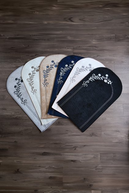 Knee Pain-Free Floral Velvet Prayer Rug