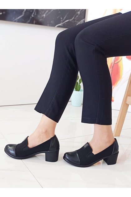 Black Skin Leather Thick Heel Casual Women's Shoes