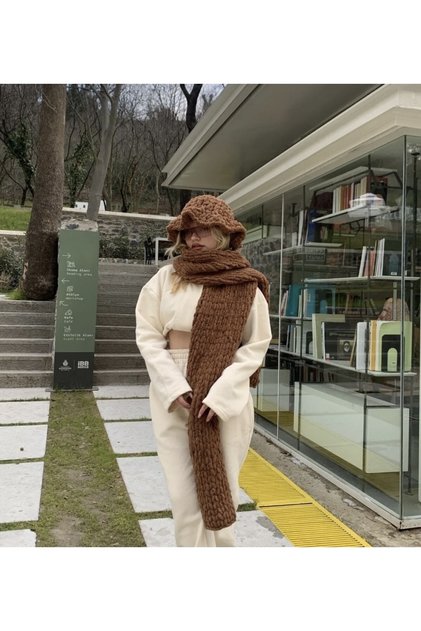 Soft Plush Puffy Scarf