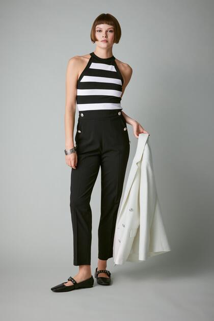 Woven Trousers Carrot Fit Carrot Cut Short Straight Leg with Pockets Z8294Az23Au