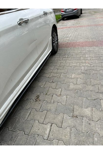 EGEA MARŞPİYEL LİPİ PARLAK SİYAH ÇITA