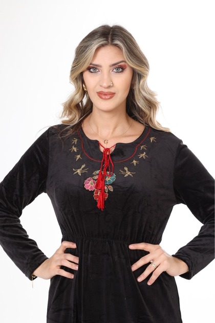 Rochie de damă din catifea cu broderie cu guler negru