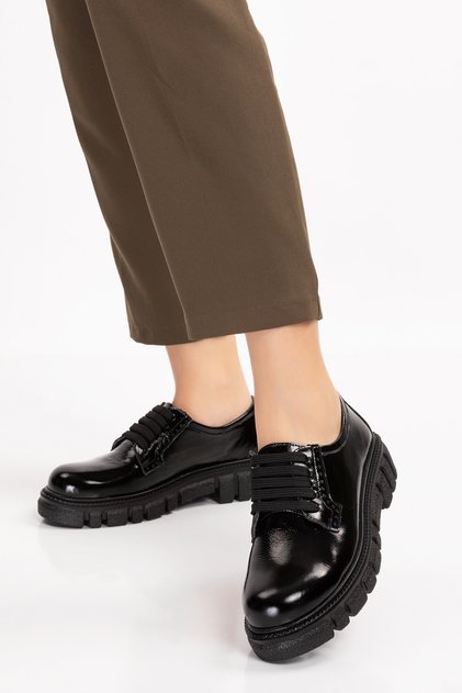Women's Black Patent Leather Genuine Leather Laced Casual Oxford Shoes