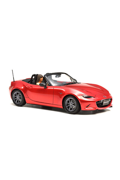 TAMIYA 1/24 Mazda Roadster MX-5 Plastik Araba Maket Kiti, Demonte