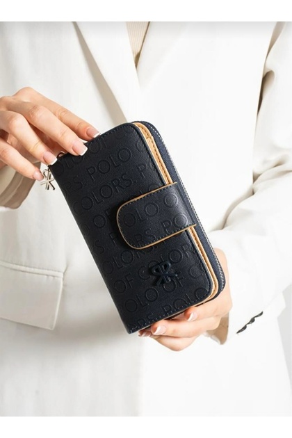 Women's Wallet with Coin and Card Compartments