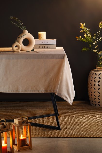 Dora Linen Plain Table cloth 80*80 cm