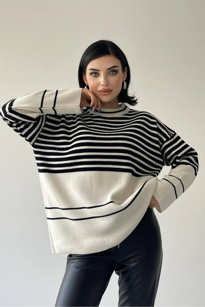 New Season Women's Knitwear Fabric Crew Neck Striped Pattern Oversize Sweater 198