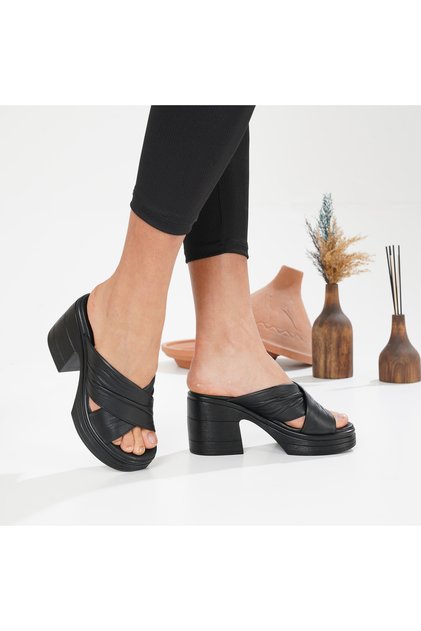 Mira Orthopedic Thick Heel Slippers