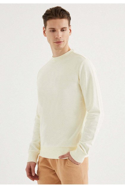 Kırık Beyaz Bisiklet Yaka Basic Pamuklu Regular Fit Erkek Sweatshirt Core