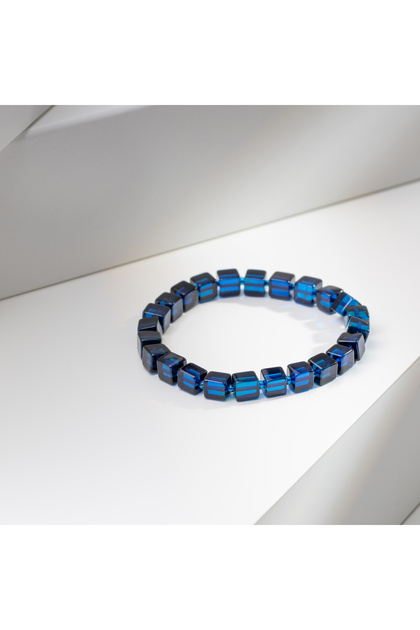 Cube Cut Blue Amber Bracelet with Stretchy , Suitable for Young Adults, Certified.