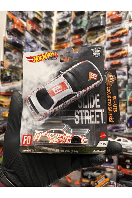 HOT WHEELS Nıssan Sılvıa S14 Premıum ( 1.64 ölçek ) - Fiyatı