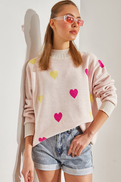 Women's Ecru Heart Embroidered Knitwear Sweater Stk261