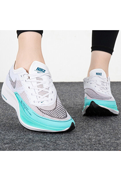 Nike ZoomX Vaporfly NEXT%2 Kadın Koşu Ayakkabısı CU4123-101