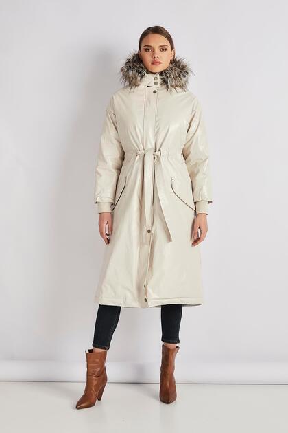 24Kk001 Stone Furry Parachute Coat