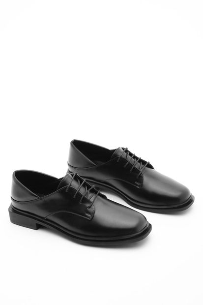 Marjin Kadın Oxford Ayakkabı Küt Burun Bağcıklı Maskülen Günlük Ayakkabı Rilen siyah - 4