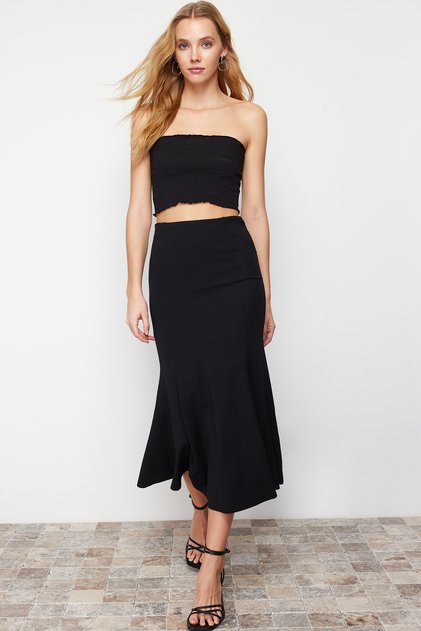 Black Midi Pleated Stretchy Knitted Skirt TWOSS24ET00037