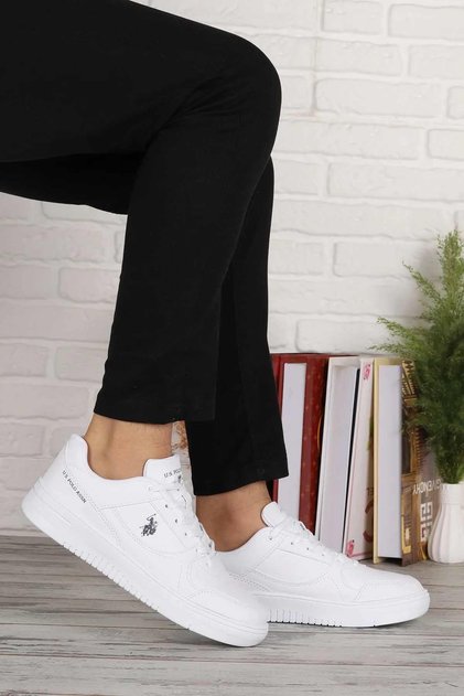 Adidași albi pentru copii