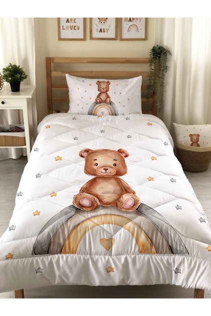 Bear And Rainbow Patterned Quilted Stitched Quilt