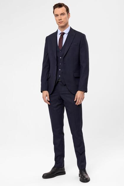 Slimfit Armürlü Yelekli Takım Elbise