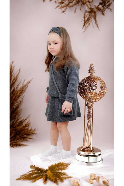 Girl's 4-Piece Knitwear Set with Skirt, Sweater, Hair Band and Bag Accessories