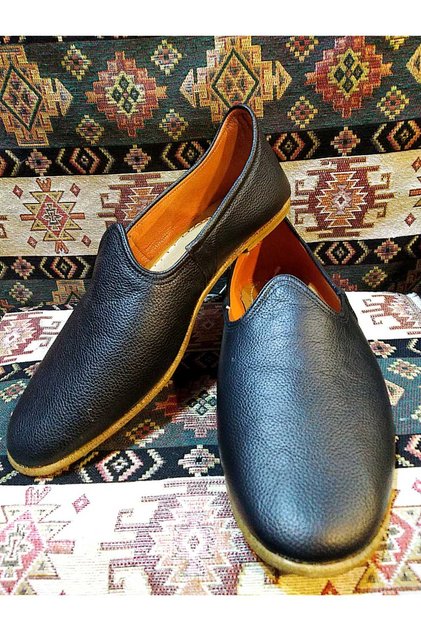 Yemeni (Çarık) Düz Model, Deri Yemeni, Siyah Renk.