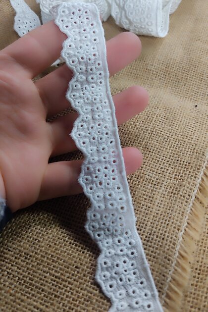 Fisto vual üzeri işleme çıtır kenar desen 2 metre