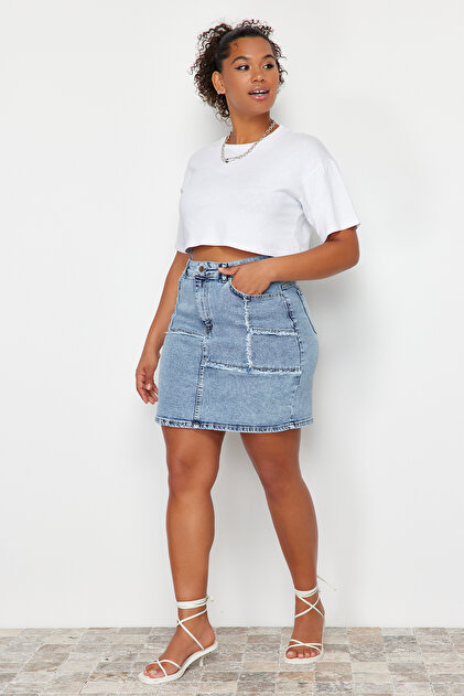 Trendyolmilla Curve Açık Mavi Dikiş Ve Püskül Detaylı Mini Denim