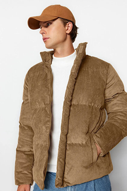 Trendyolmilla Man Camel Regular Fit Dik Yaka Fitilli Kadife Şişme