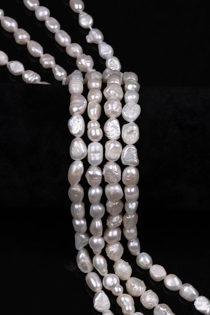 Gum Pearl Natural Stone String 8 x 9 Unshaped Cut