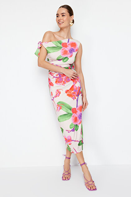 Trendyol Collection Multi-Colored Floral Printed Knitted Maxi Trendyol Collection Multi-Colored Floral Printed Knitted Maxi