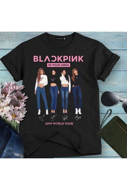 تي شيرت كبير الحجم بطبعة Blackpink بأكمام قصيرة