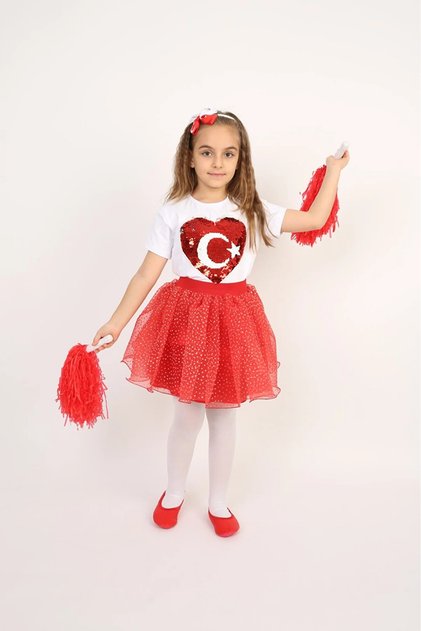 Girl's Heart Moon and Star White T-Shirt Floral Pattern Skirt Set April 23 October 29 Show Outfit