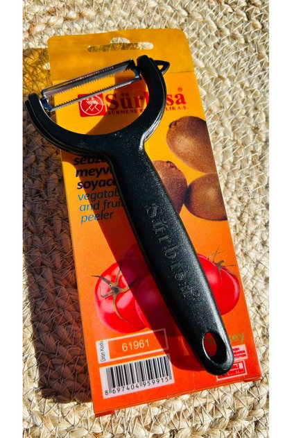 Fruit and Vegetable Peeler