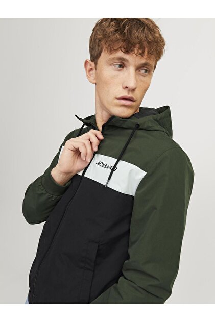 JACK & JONES Heren JJERUSH Hood Bomber NOOS Korte jas, Coriander/Detail: Black/White Blocking, M, koriander/detail: zwart/wit blokkering, M