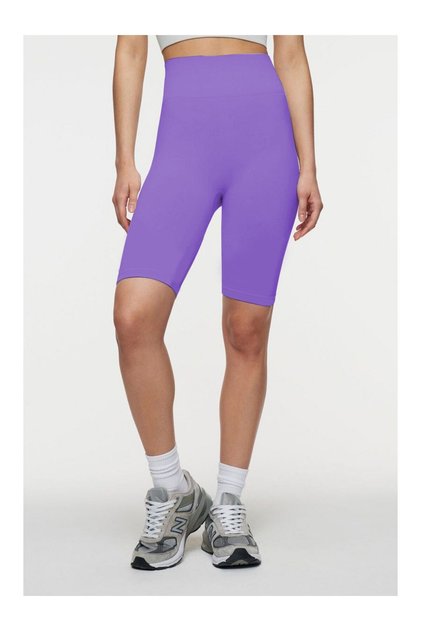 Jerovin Model Toparlayıcı Örme Seamless Push Up Etkili Kısa Şort Lila Renk