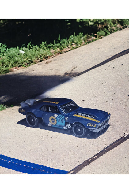 HOT WHEELS HW CUSTOM 68 CAMARO - SLAMMED SERIES METAL OYUNCAK