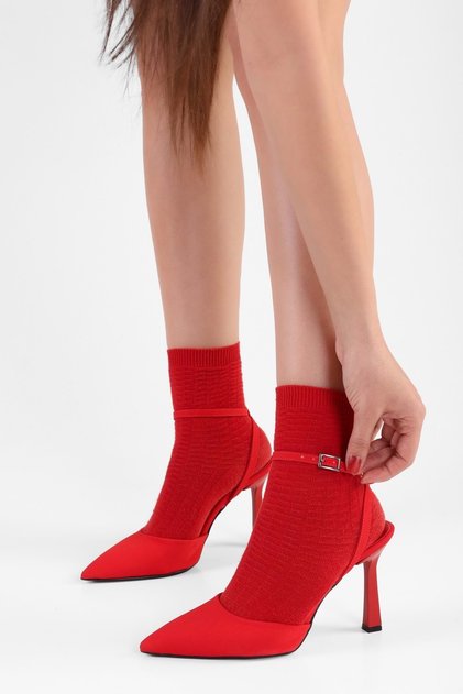 Martini Damen-Stilettos aus rotem Satin mit Knöchelriemen und Gürtel