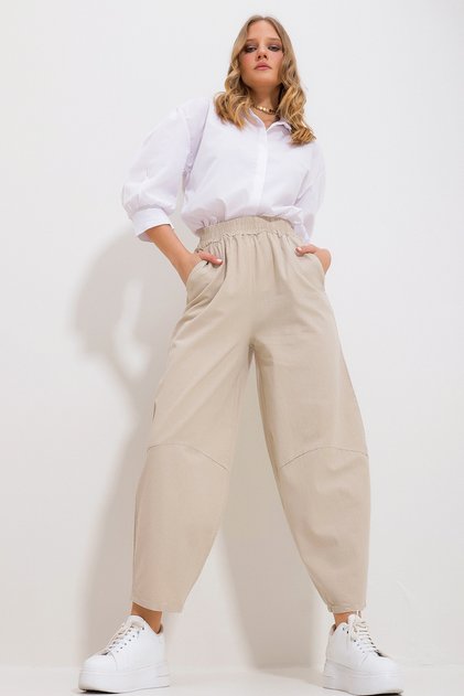 Women's Beige Elastic Waist Double Pocket Baggy Cut Gabardine Trousers with Stitching Detail on the Knees ALC-X11885