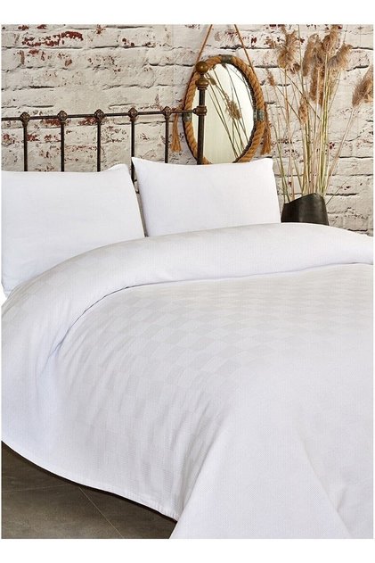 Double White Checker Pattern Pique. Checkered Hotel Pike 200 X 230