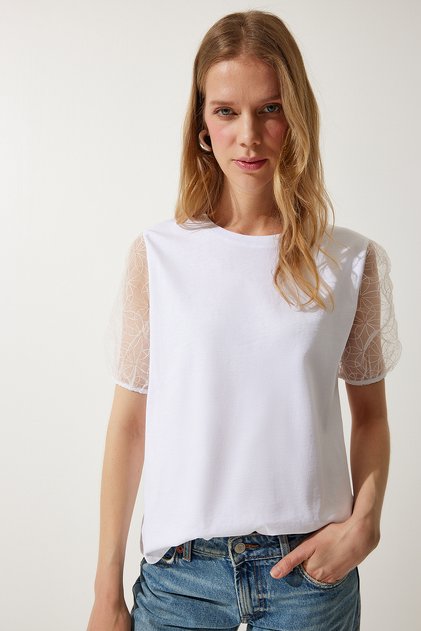 Women's White Knitted T-Shirt with Tulle Detail on Sleeves WO00033