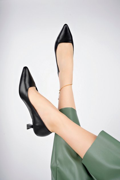Genuine Leather Black Women's Leather Heeled Shoes Trc-63817